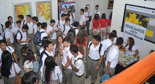 UNA-APUESTA-PARA-DESESCOLARIZAR-LA-ESCUELA.jpg