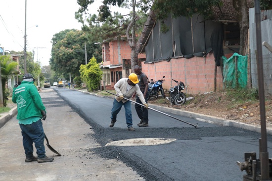 Avanza-pavimentacion-de-vias-en-Quilichao.jpg