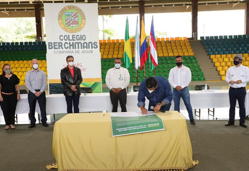 Colegios-privados-y-jardines-infantiles-firmaron-pacto-para-la-reapertura1