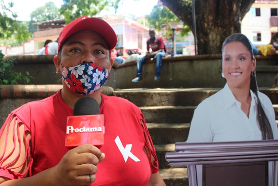 Yanet-Papuri-companera-de-las-victimas-de-la-masacre-en-Suarez-Cauca.jpg