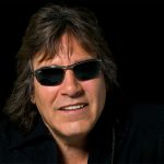José Feliciano pasa la vida cantando y llega a sus 75 años