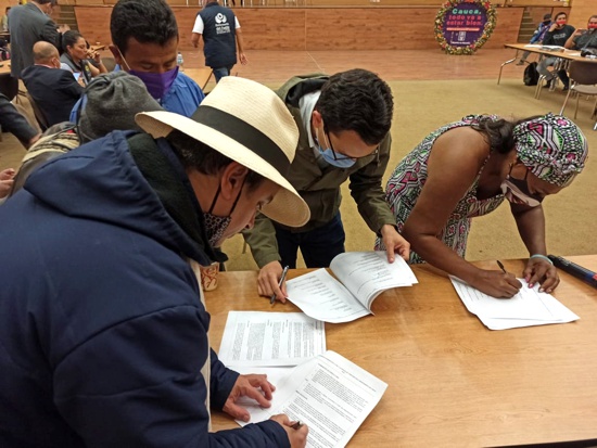 Comunidades-campesinas-docentes-y-gobierno-logran-acuerdo-en-el-Cauca.jpg