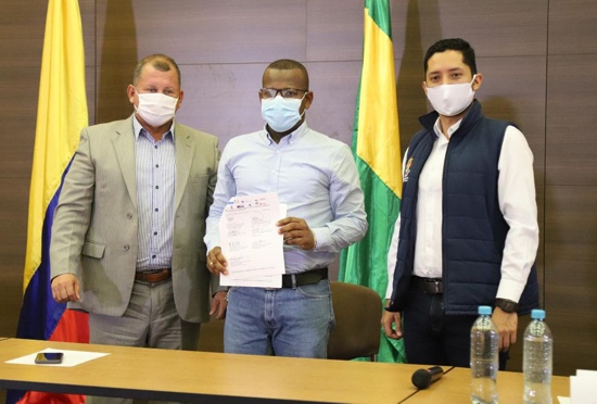 Firman-acuerdo-para-fomentar-empleo-y-reactivar-la-economia-en-el-Cauca.jpg