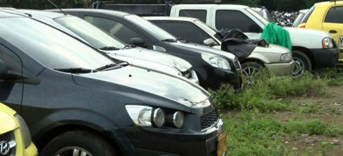 Vehiculos-abandonados-seran-chatarrizados-en-Cali Vehiculos-abandonados-seran-chatarrizados-en-Cali