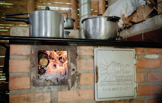 CRC-continua-entrega-de-estufas-ecoeficientes-a-familias-vulnerables-caucanas.jpg