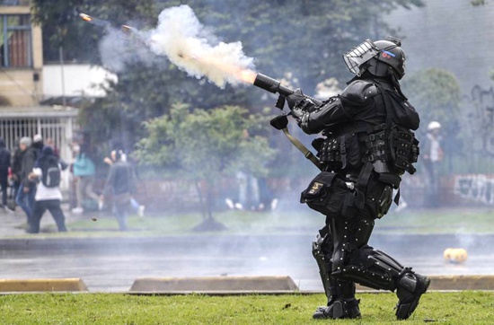 El-gas-lacrimogeno-no-va-mas-en-la-protesta-social.jpg