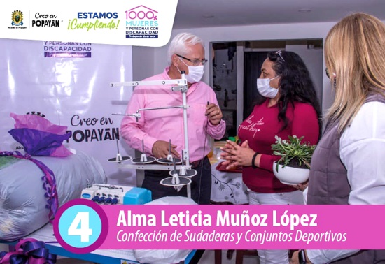 Se-me-adelanto-la-navidad-Alma-Leticia-Munoz-Beneficiaria-Programa-1.000-Mujeres-y-personas-con-discapacidad-trabajando-desde-casa2.jpg