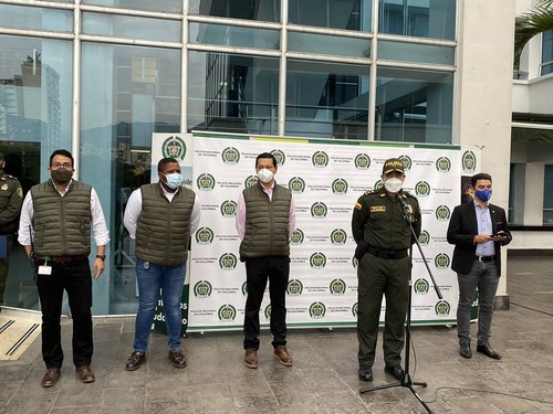 Balance-del-toque-de-queda-y-ley-seca-continuo-en-Cali.jpg