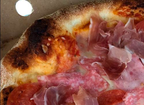 El-misterioso-caso-de-la-pizza-a-domicilio.jpg