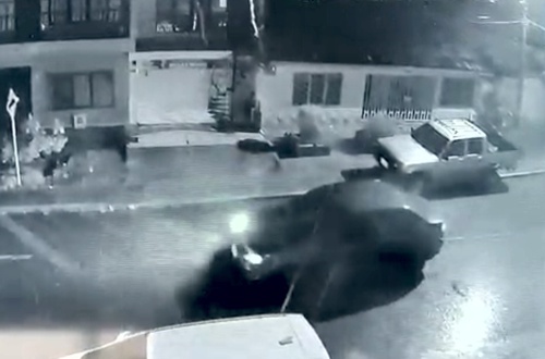 En-video-quedo-registrado-robo-de-camioneta-en-Villa-Rica.jpg
