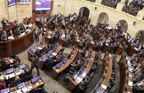 Se-hundio-el-proyecto-que-pretendia-extender-mandatos.jpg