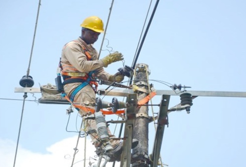 Viacrucis-en-Puerto-Tejada-por-fallas-en-el-servicio-de-energia-1.jpg