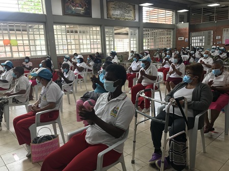 Alcaldia-de-Puerto-Tejada-comparte-literatura-con-adultos-mayores.jpg