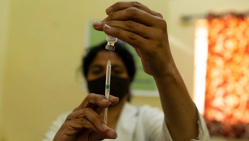 En-vilo-136-millones-de-empleados-de-la-salud-en-el-mundo.jpg