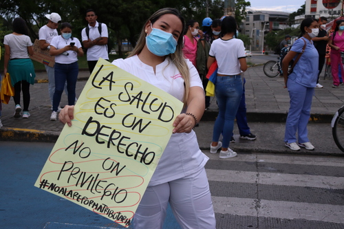 Gremio-de-la-salud-rechaza-proyecto-010-y-exigen-garantias-laborales-1.jpg