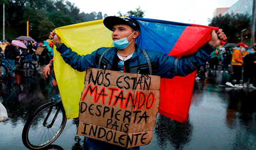La-presencia-de-la-juventud-universitaria-y-trabajadora.gif