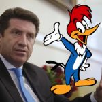 La volvió a embarrar