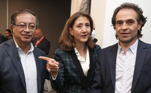 UN DEBATE CON PETRO NO ES DEBATE