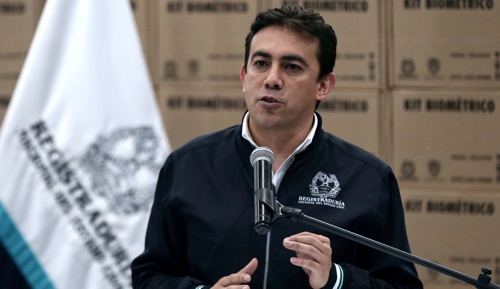 Al-registrador-le-quedo-grande-el-oficio.jpg