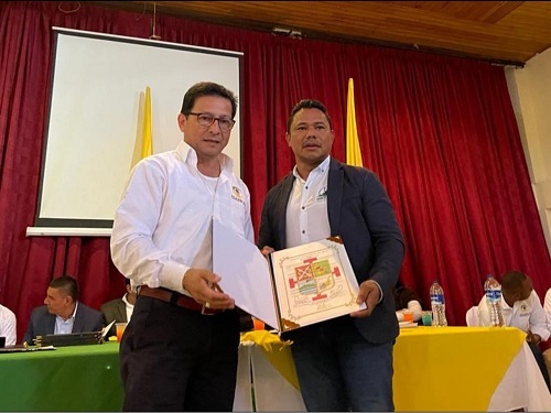 Asamblea-del-Cauca-hizo-reconocimiento-al-gerente-de-la-ESE-Suroccidente-Alexander-Sanchez-Paz-1.jpg