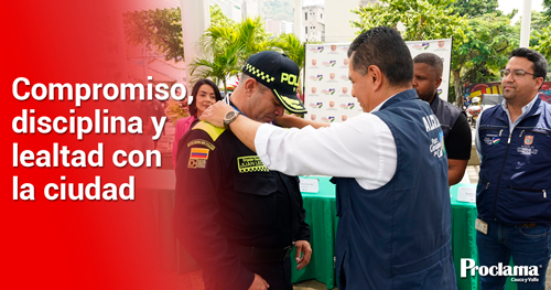 Condecoracion-al-comandante-de-la-policia-saliente-de-Cali-2.jpg