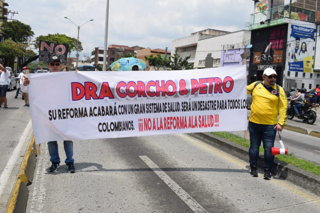 Asi-se-vivio-la-marcha-contra-las-reformas-de-Petro-en-Cali-4-1024x682.jpg