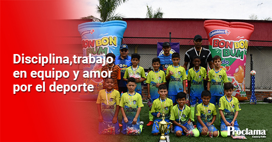 Caucanos-F.C-formando-Campeones-destacada