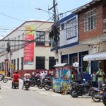 Los espacios públicos también fueron invadidos
