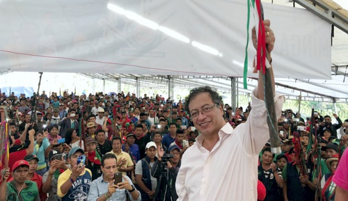 Petro-en-el-Cauca-1.jpg