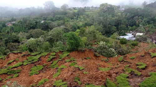 Emergencia-en-el-sur-del-Cauca-por-derrumbe-1.jpg