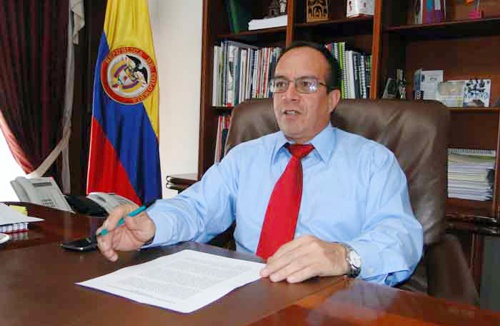 Dr-Ricardo-Cifuentes.jpg