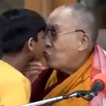 El beso con lengua de dios
