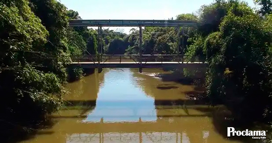 El-agua-y-el-río El-agua-y-el-río