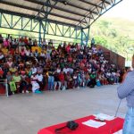 Reunión con beneficiarios de ayuda económica en Suárez