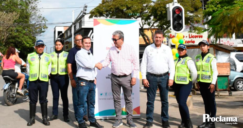 6En-Restrepo-ya-operan-ocho-semaforos-inteligentes.png