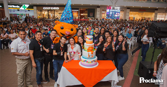 Campanario-Centro-Comercial-celebro-por-todo-lo-alto-sus-15-anos.jpg