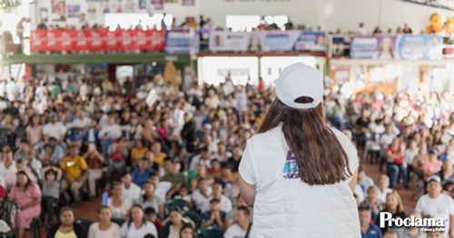 Con-masivo-respaldo-Diana-Fuentes-cerro-su-campana-destacada.jpg