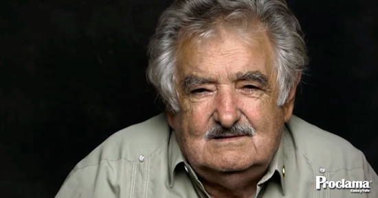 Un-presidente-no-es-un-mago.jpg