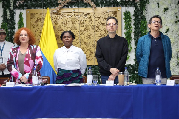 Vicepresidenta-instalo-Mesa-Interetnica-del-Norte-del-Cauca-1.jpg