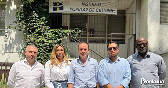 Alejandro-Eder-empieza-limpiando-y-ordenando-la-casa-1.jpg