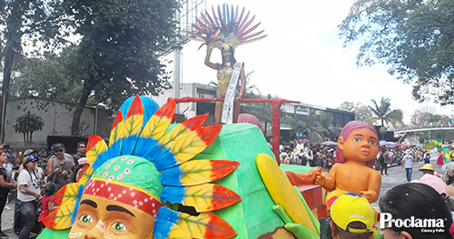 Asombroso-desfile-de-carrozas-en-Fiestas-de-Pubenza-destacada.jpg