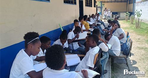 Alumnos-de-Guachene-estudian-en-deterioradas-instalaciones-destacada.jpg