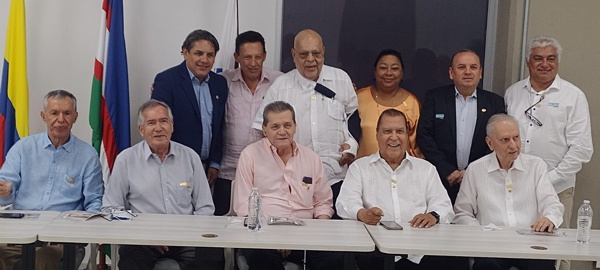Reconocimiento-a-veteranos-periodistas-ACORD-1.jpg