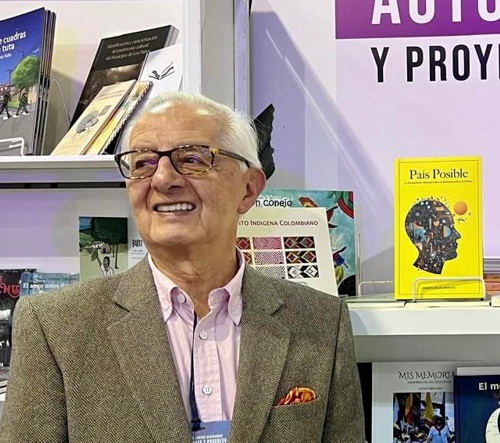 El-libro-que-deberian-leer-usted-el-presidente-y-los-politicos-2.jpg
