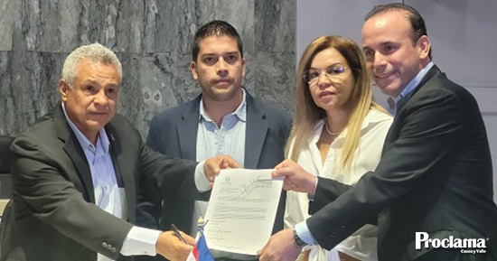 Radican ante el Concejo el Plan de Desarrollo de Cali Radican ante el Concejo el Plan de Desarrollo de Cali