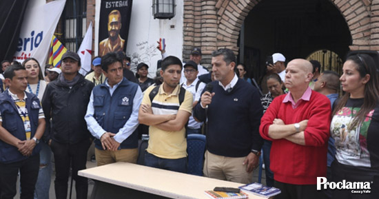 Primeros-acuerdos-entre-los-sin-techo-y-la-Administracion-de-Popayan-1.jpg