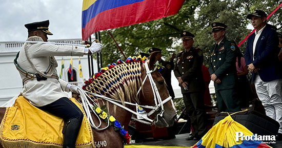 Desfile militar y condecoraciones en Popayán marcan los 214 años de la independencia de Colombia Desfile militar y condecoraciones en Popayán marcan los 214 años de la independencia de Colombia