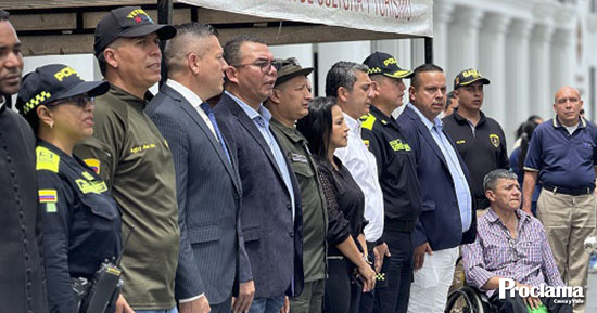 Popayan-honro-a-Heroes-de-la-Nacion-y-sus-familias-1.jpg