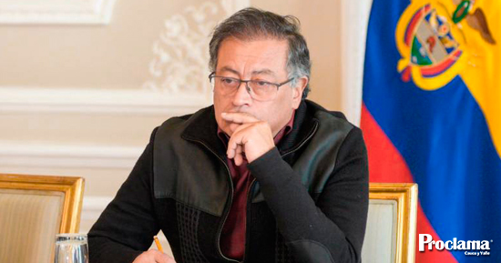 La-soledad-del-presidente.jpg
