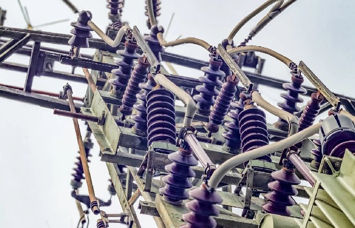 Suspension-de-energia-electrica.jpg